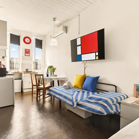 Appartement Mondrian's Flat In - Cadore V Giornate - Metro M4 Dateo *